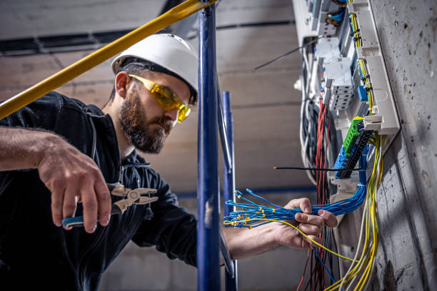 Best Industrial Electrical Services  in Heceta Beach, OR